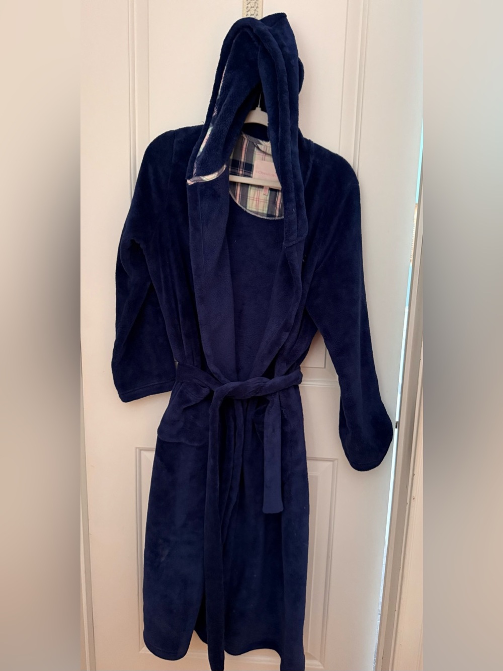 Victoria’s Secret Navy Blue Plush Hooded Robe – Size S/P